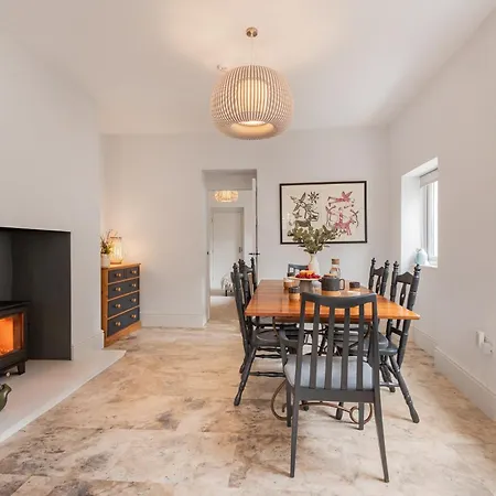 Holiday home Sundial Place